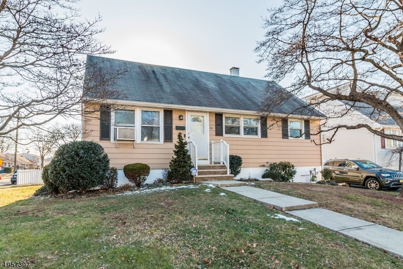 201 Raynor St, Iselin, NJ 08830 - photo 1