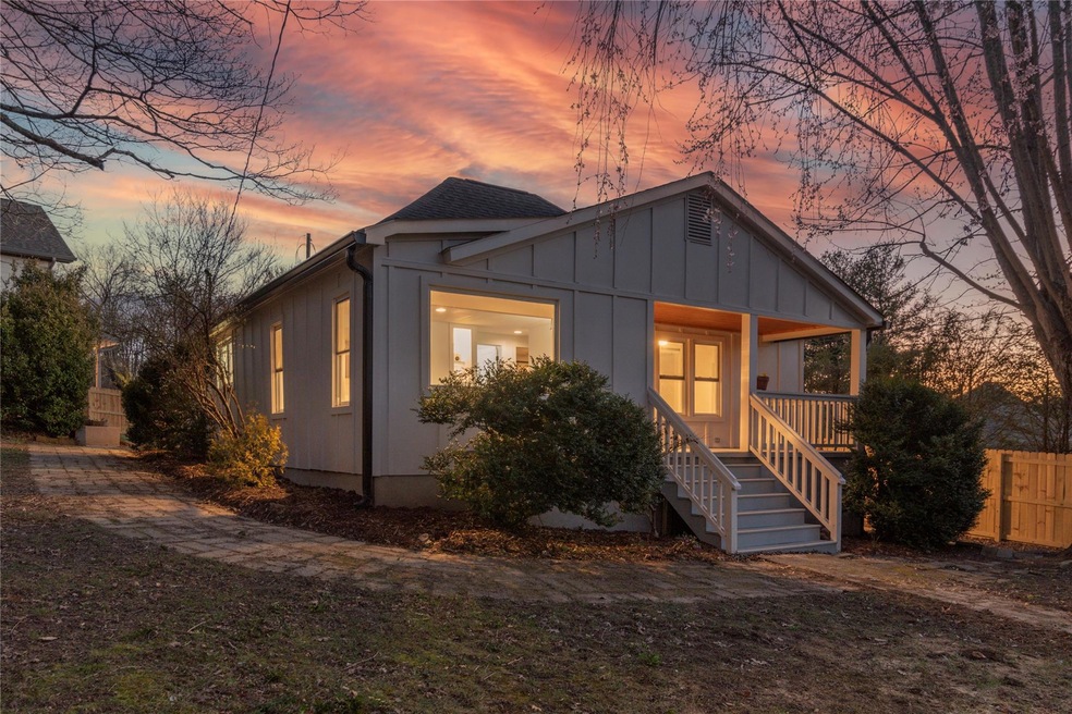 39 Wyatt St, Asheville, NC 28803 - photo 1