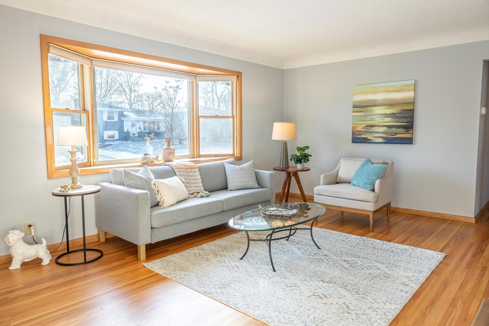 This SLP cutie is in GREAT condition!