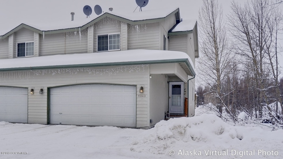 6949 Creekview Loop