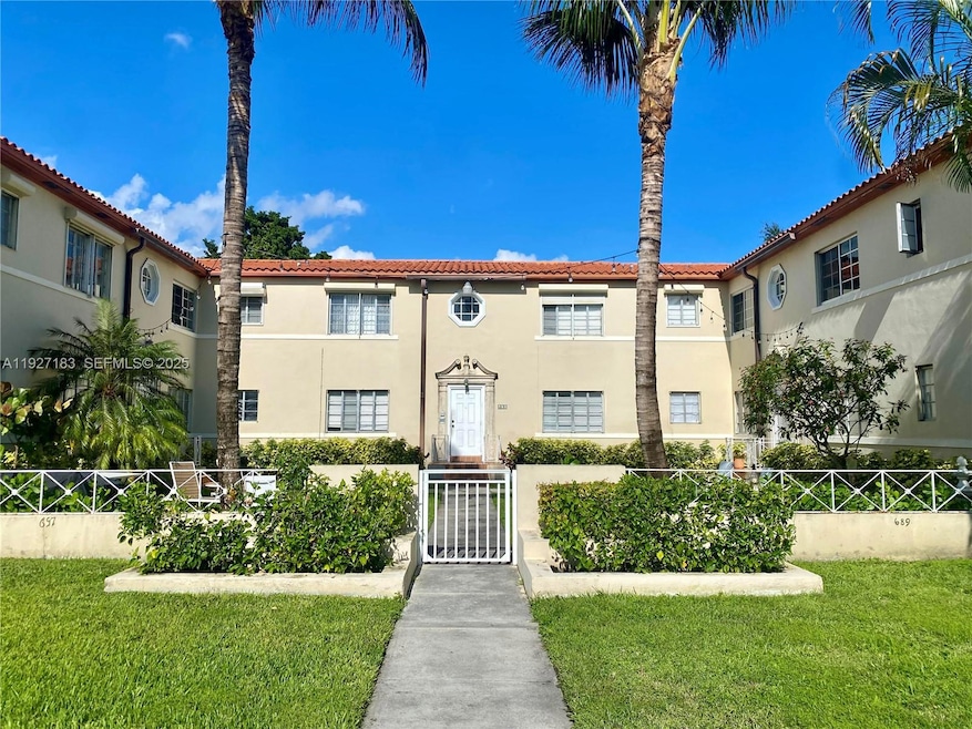 673 NE 92nd St unit 8F, Miami Shores, FL 33138 - photo 1