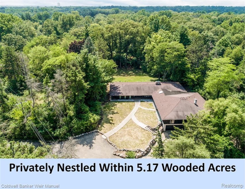 7466 Wing Lake Rd, Bloomfield Hills, MI 48301 - photo 1