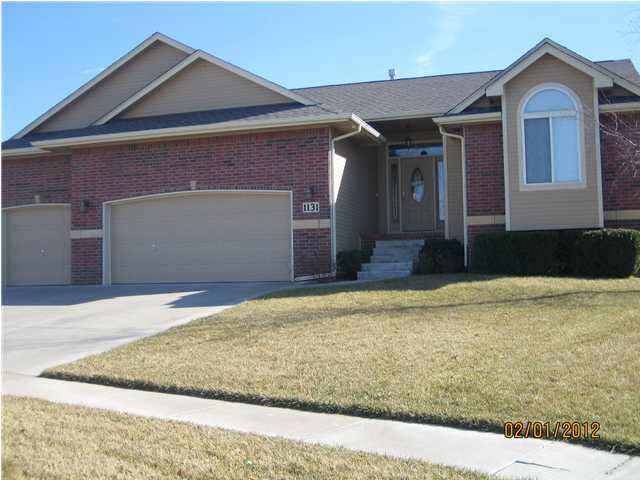 Great curb appeal!