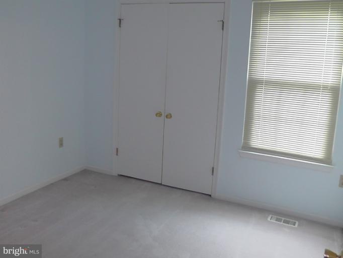 12216 Wye Oak Commons Cir unit 52, Burke, VA 22015 - photo 1