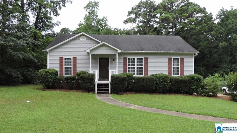 1824 Hillcrest Rd NE, Center Point, AL 35215 - photo 1