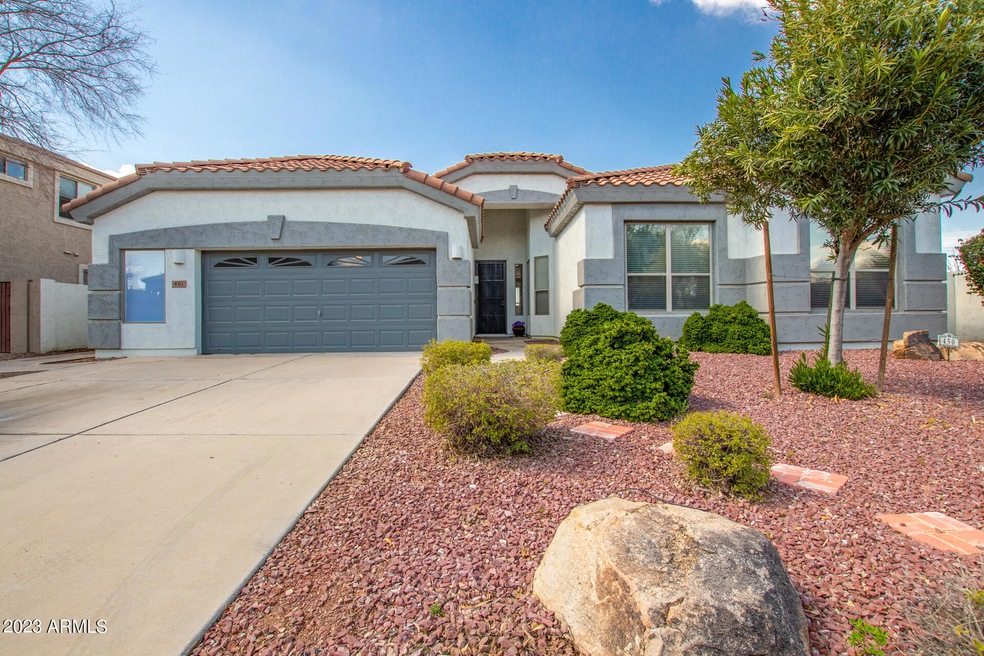 450 N Swallow Ln, Gilbert, AZ 85234 - photo 1