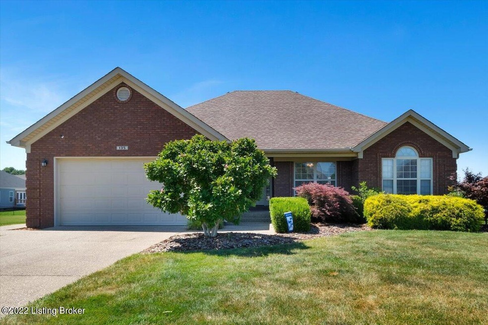 135 Green Wood Dr, Mount Washington, KY 40047 - photo 1