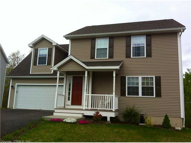47 Kingsley Ct, Waterbury, CT 06704 - photo 1