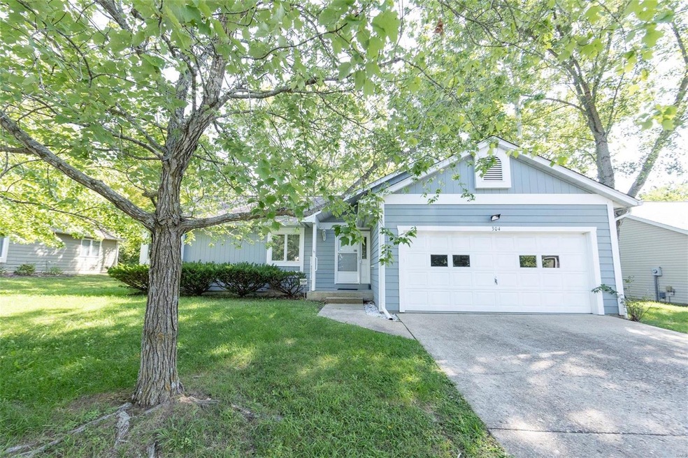 304 Greentree Rd, Rolla, MO 65401 - photo 1