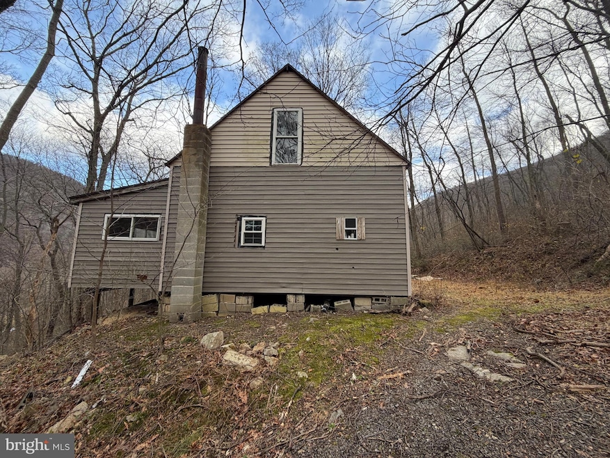 144 Hawsbrick St, Lewistown, PA 17044 - photo 1