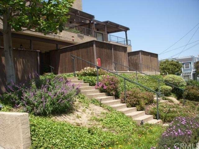 Front of complex facing Prospect Avenue.  Unit for