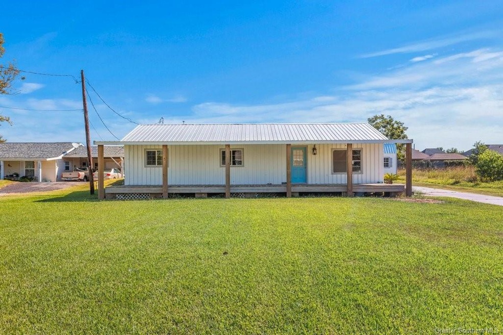 6015 Nobie Ln, Lake Charles, LA 70605 - photo 1