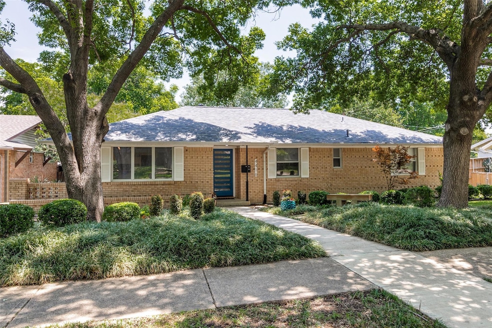 4416 Dalny St, Dallas, TX 75214 - photo 1