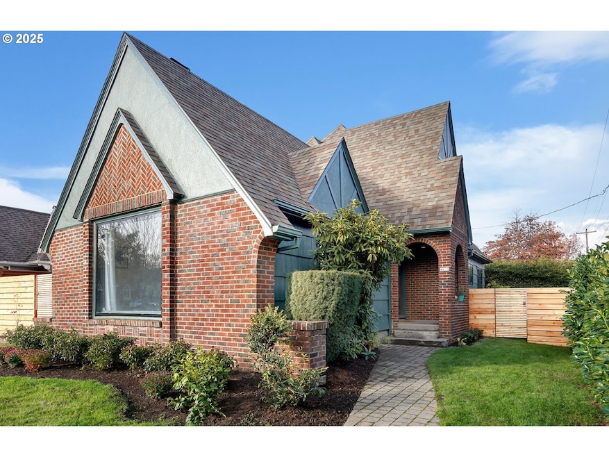 Sold $715,000 • Co-Listing Agent