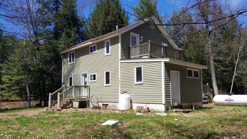 205 W Unity Rd, Claremont, NH 03743 - photo 1