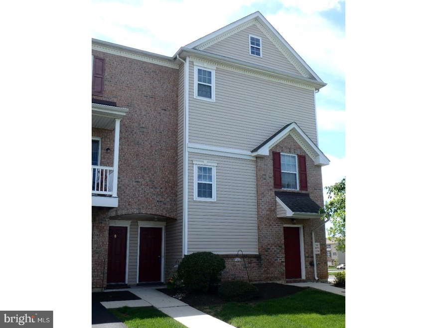 6960 Pioneer Dr, Macungie, PA 18062 - photo 1