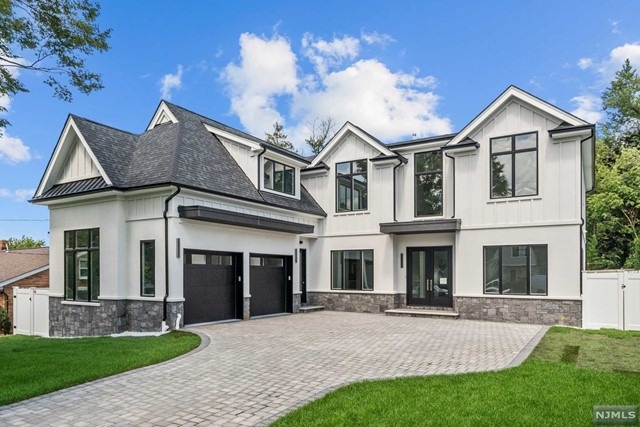 67 Wyoming Rd, Paramus, NJ 07652 - photo 1