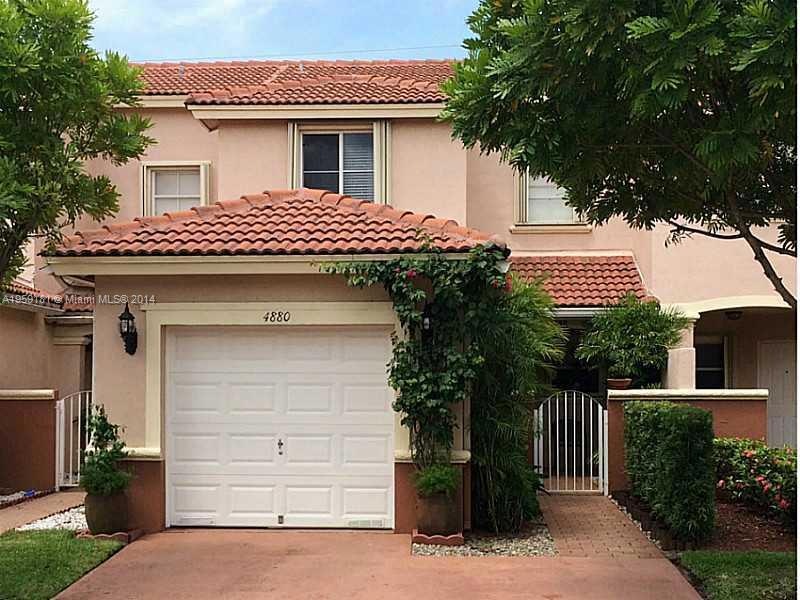 4880 NW 116th Ct, Doral, FL 33178 - photo 1