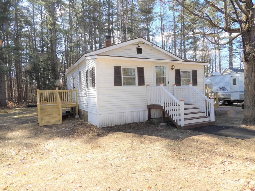 38 Oriole St, Franklin, NH 03235 - photo 1