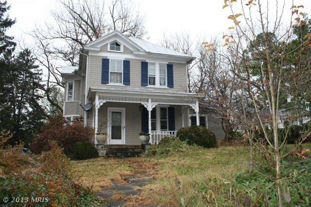 5712 Gaines St, Burke, VA 22015 - photo 1