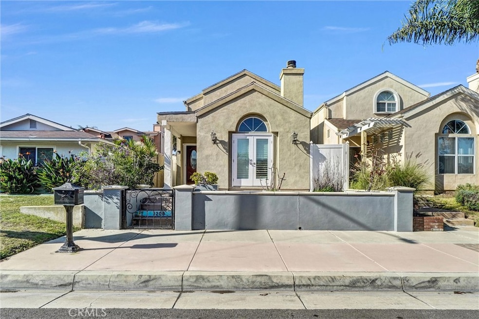 1209 Huntington St, Huntington Beach, CA 92648 - photo 1