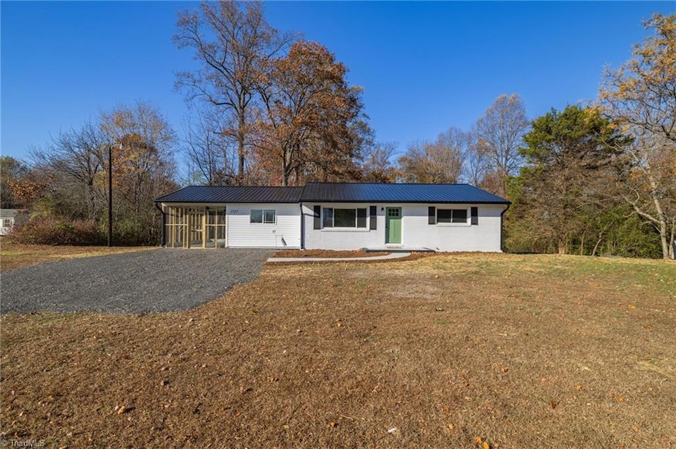 1727 Mount Carmel Church Rd, Reidsville, NC 27320 - photo 1