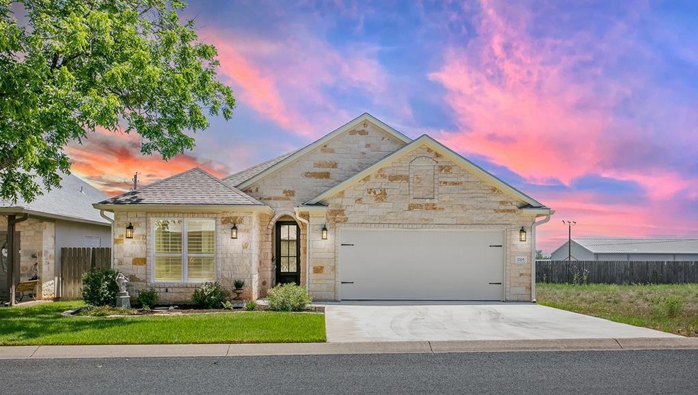 1705 Cherrywood Dr, Fredericksburg, TX 78624 - photo 1