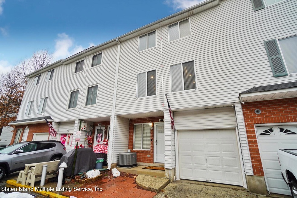 279 Ilyssa Way