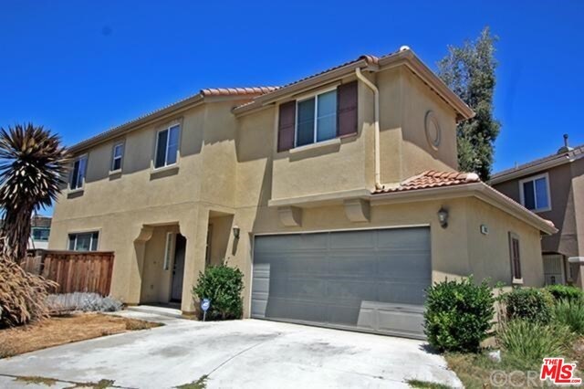 807 W Kemp Ct, Compton, CA 90220 - photo 1