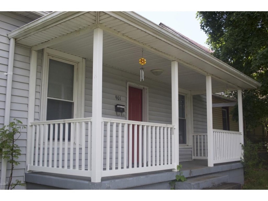 901 Grover St, Johnson City, TN 37601 - photo 1