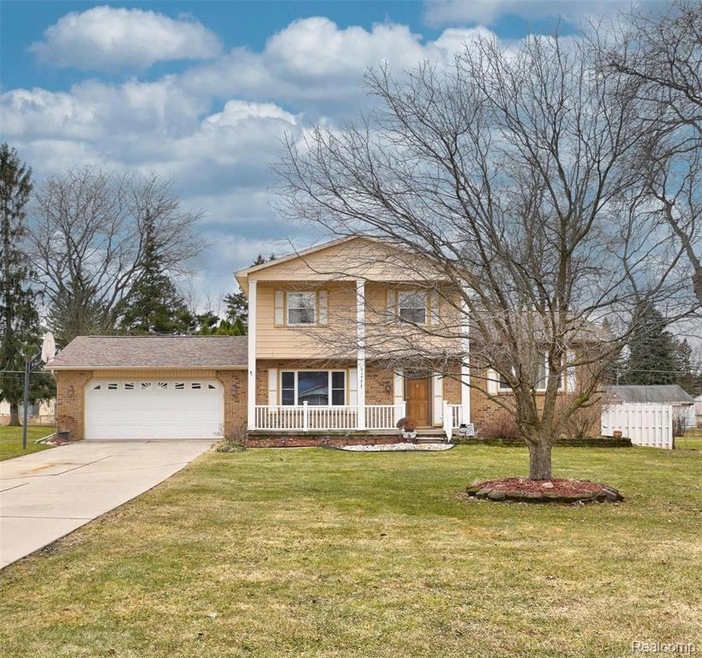 3177 W Cass Ave, Flint, MI 48504 - photo 1