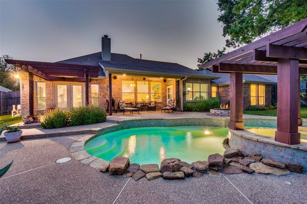 7105 Mira Vista Dr, Denton, TX 76210 - photo 1