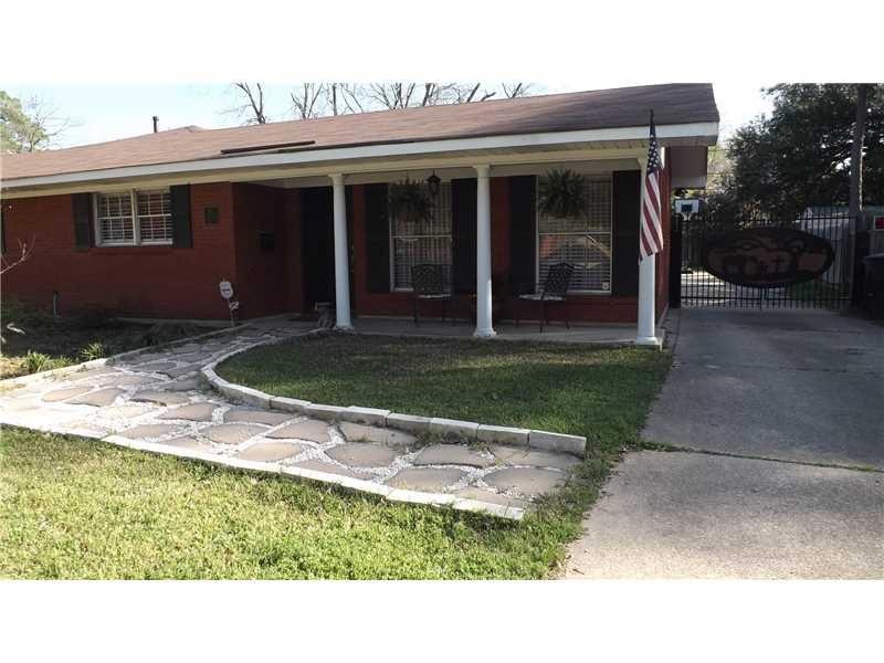 Front Yard. **Newly Landscaped**