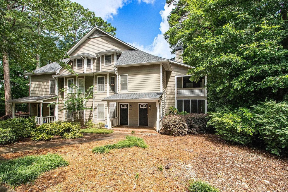 1461 Oakridge Cir, Decatur, GA 30033 - photo 1