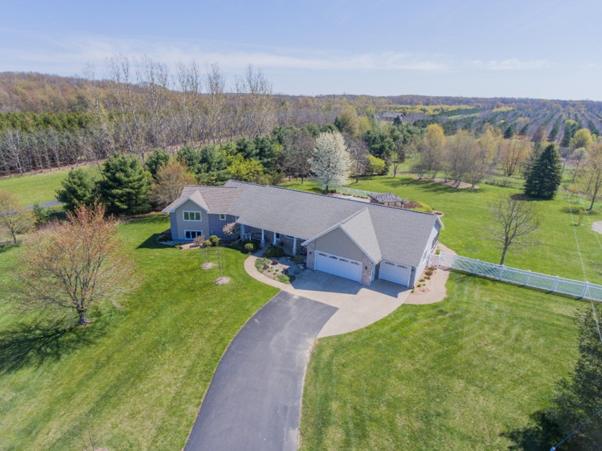 15849 Kane Rd aerial photos00009