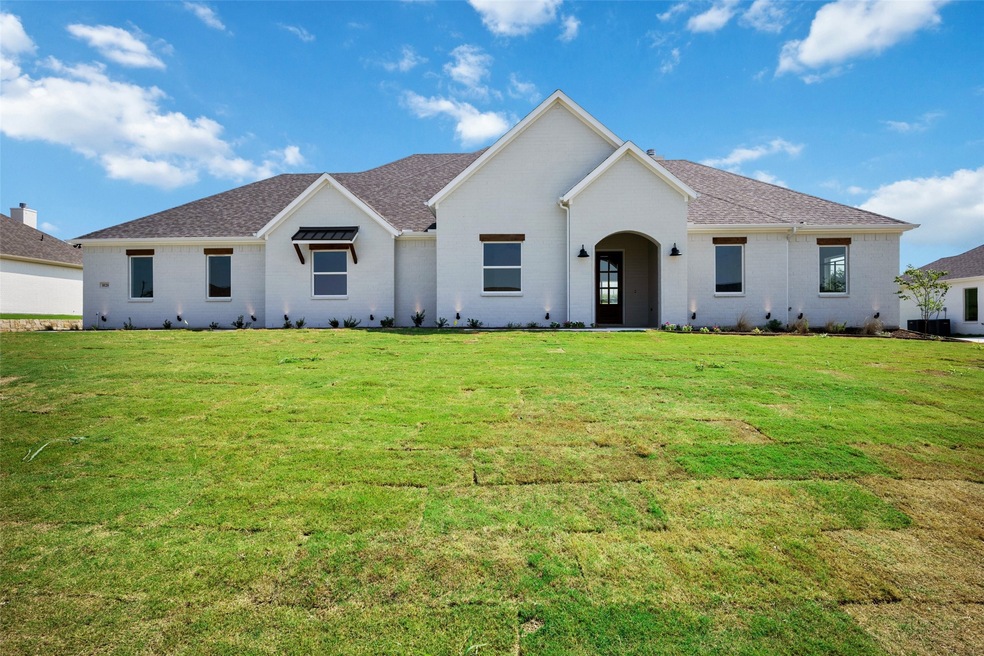 1020 Aledo Ridge Ct, White Settlement, TX 76108 - photo 1