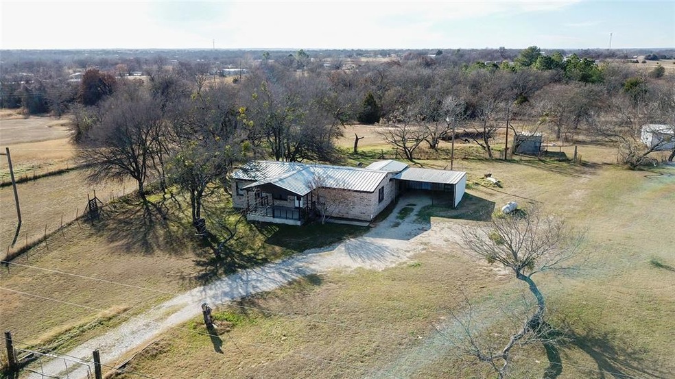 193 County Road 4591, Boyd, TX 76023 - photo 1