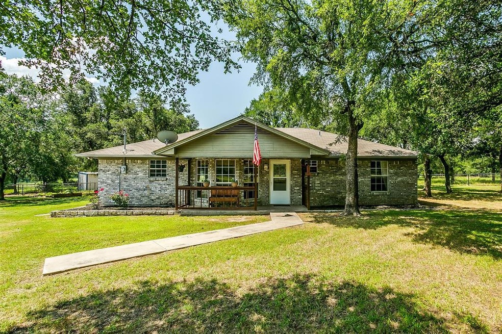 124 Livingston Ct, Weatherford, TX 76087 - photo 1