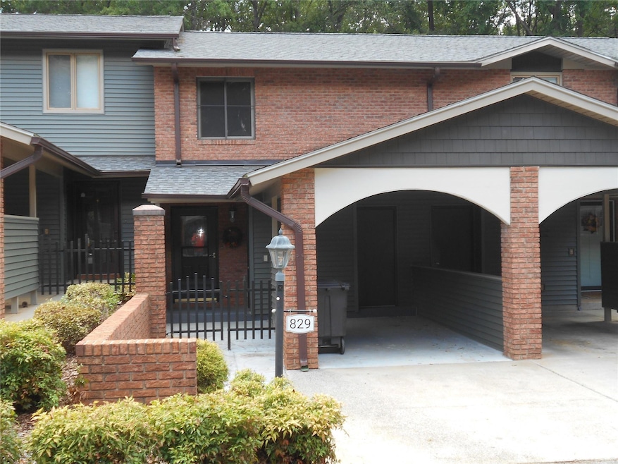 829 Coventry Ln, Statesville, NC 28677 - photo 1