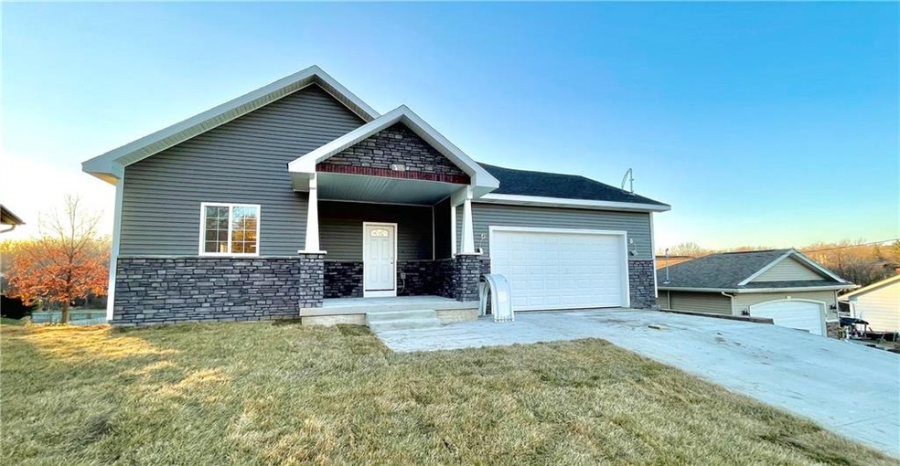 5014 SE 5th St, Des Moines, IA 50315 - photo 1