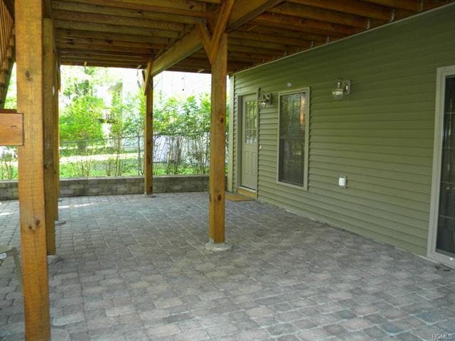 33 Brookline Ave unit 2, Middletown, NY 10940 - photo 1