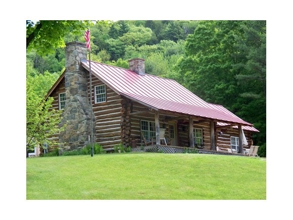 842 Quarterline Rd, West Rutland, VT 05777 - photo 1