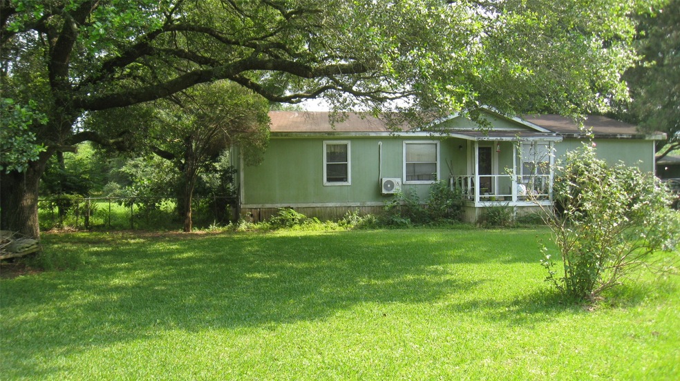 29215 Pueblo St, Waller, TX 77484 - photo 1