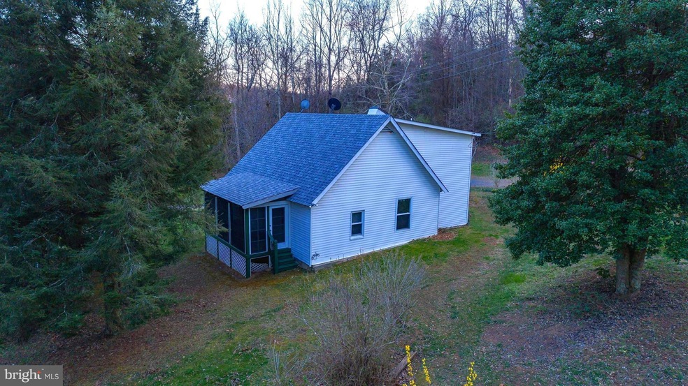 38 Gore Rd, Castleton, VA 22716 - photo 1