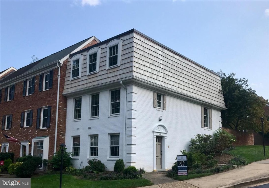 6817 Market Square Dr, McLean, VA 22101 - photo 1