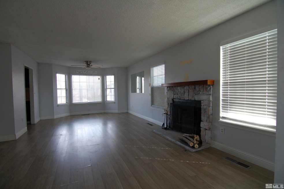 1370 Burnside Ct, Sparks, NV 89434 - photo 1