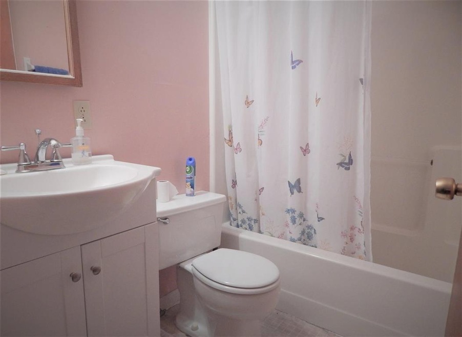 1566 Colonial Dr, Macon, GA 31204 - photo 1