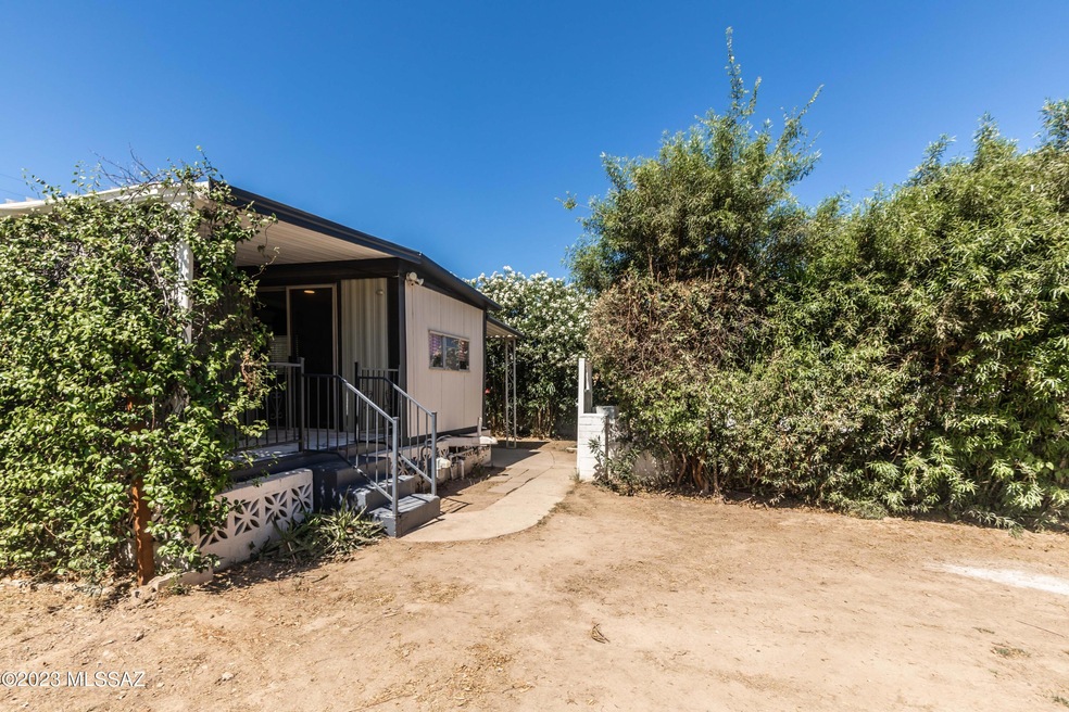 1555 W Wabash St, Tucson, AZ 85705 - photo 1