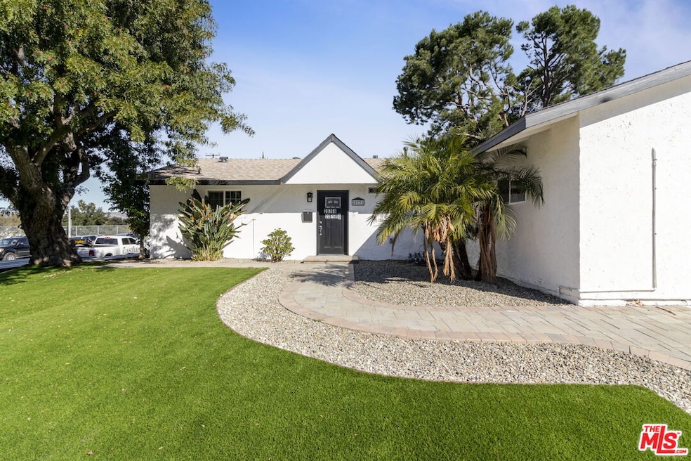 20771 Clark St, Woodland Hills, CA 91367 - photo 1