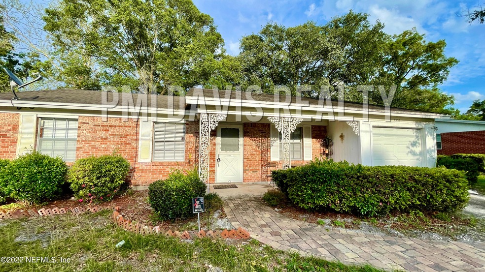 5931 Buckley Dr, Jacksonville, FL 32244 - photo 1